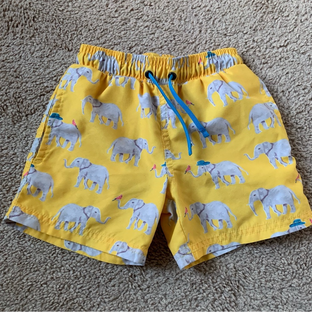 Egg Newyork Yellom Swimm Short Size:2T.